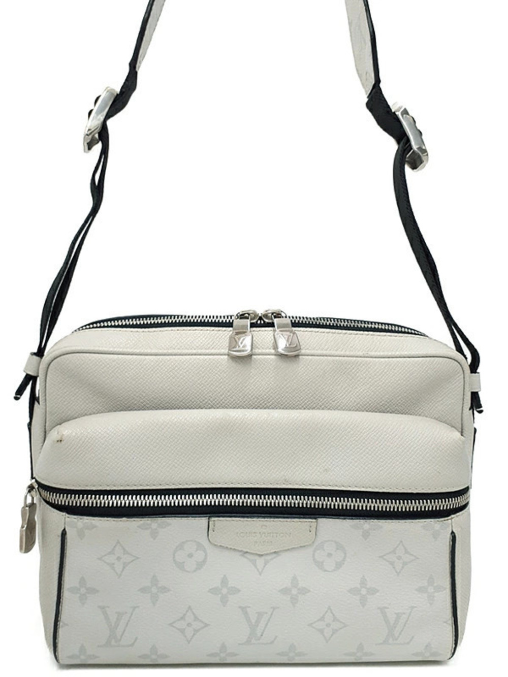 Louis Vuitton Taigarama Outdoor Messenger Shoulder Bag